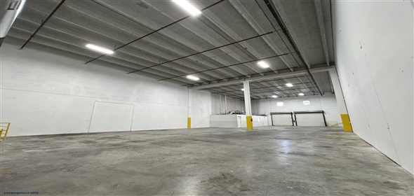 8700 NW 100th St Medley Florida, 33178 | Beautiful Warehouse Office