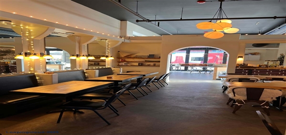 200 South San Francisco Street Flagstaff Arizona, 86001 | Fully Equipped Turn‑Key Coffee Lounge