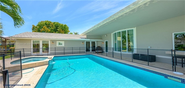 16001 SW 77th Ct Palmetto Bay Florida, 33157 | Luxurious Single Family Home
