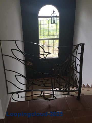 Exclusive House close to the Beach - Hermosa Casa cerca del Mar