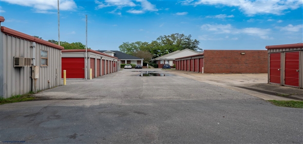 721 N McKenzie St Foley Alabama, 36535 | Southern Storage of Foley