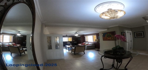 Residencial Huacas Avenida Via Centenario Calle Tercera A A-8 Panama City Panamá Province, 07101 | Exclusive in Av Centenario - Hermosa Casa en Avenida Centenario