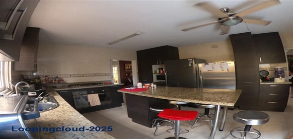 Residencial Huacas Avenida Via Centenario Calle Tercera A A-8 Panama City Panamá Province, 07101 | Exclusive in Av Centenario - Hermosa Casa en Avenida Centenario