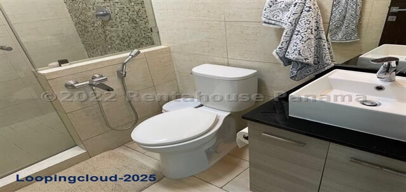 Grand Tower Avenida Punta Chiriqui Torre B 40H Chiriqui Chiriqui, 04004 | Increible Apartamento - Stunning Apartment