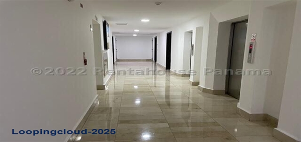 Grand Tower Avenida Punta Chiriqui Torre B 40H Chiriqui Chiriqui, 04004 | Increible Apartamento - Stunning Apartment