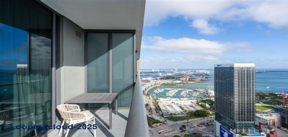 601 Ne 1 St unit #5010 Miami Florida, 33132 | Beautiful  Studio Aparment