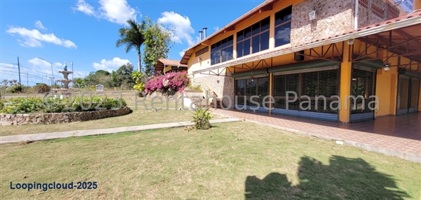 EL Galeon Carretera Rio Hato Cocle Cocle, 02007 | Exclusiva Propiedad Comercial - Convenient Commercial Property