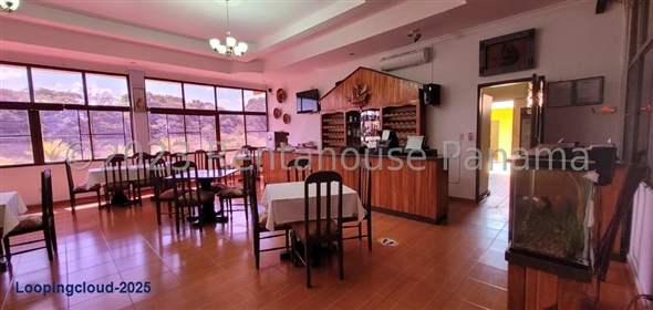 EL Galeon Carretera Rio Hato Cocle Cocle, 02007 | Exclusiva Propiedad Comercial - Convenient Commercial Property
