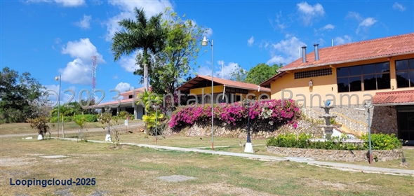 EL Galeon Carretera Rio Hato Cocle Cocle, 02007 | Exclusiva Propiedad Comercial - Convenient Commercial Property