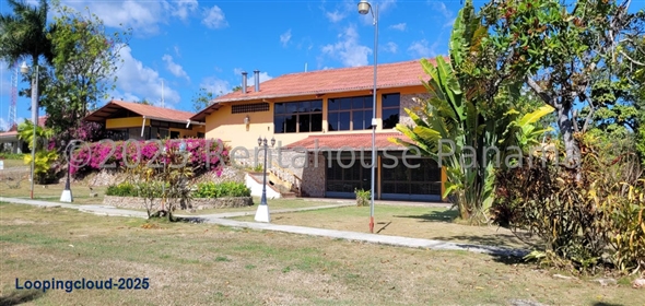 EL Galeon Carretera Rio Hato Cocle Cocle, 02007 | Exclusiva Propiedad Comercial - Convenient Commercial Property