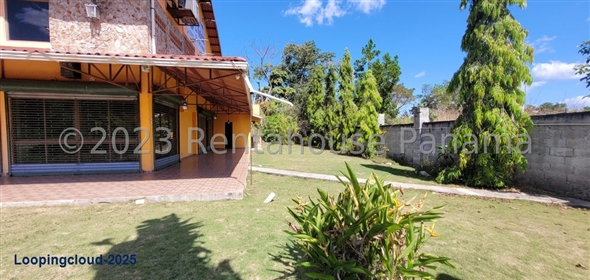 EL Galeon Carretera Rio Hato Cocle Cocle, 02007 | Exclusiva Propiedad Comercial - Convenient Commercial Property