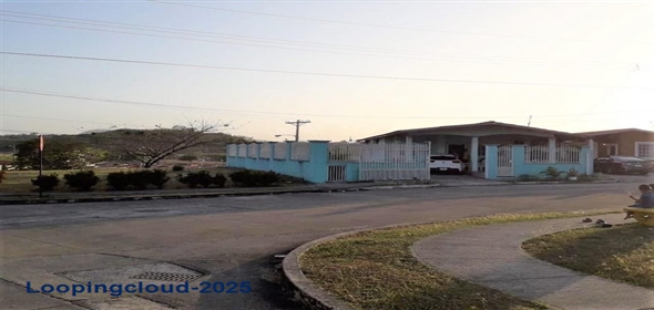 Praderas de San Lore Calle Zaragoza E-105 Panama City Panamá Province, 07104 | Casa con Excelentes Acabados - Exclusive Home for Sale