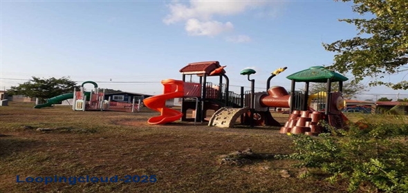 Praderas de San Lore Calle Zaragoza E-105 Panama City Panamá Province, 07104 | Casa con Excelentes Acabados - Exclusive Home for Sale