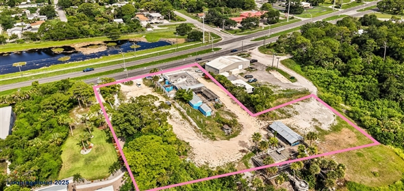 5370 N Highway 1 Cocoa Florida, 32927 | Beautiful Restaurant