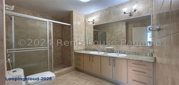 Playa Serena Calle Principal de Gorgona Piso 21 N° 21A Panama City Panamá Province, 07022 | Hermoso Apartamento en Venta - Beautiful Condo for Sale