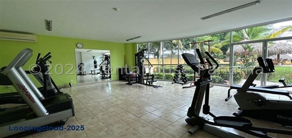 Playa Serena Calle Principal de Gorgona Piso 21 N° 21A Panama City Panamá Province, 07022 | Hermoso Apartamento en Venta - Beautiful Condo for Sale