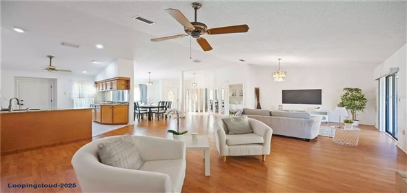 6675 EASTON DR Sarasota Florida, 34238 | Beautifully updated 3-bedroom, 2-bath Home