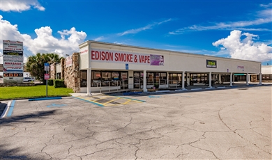  NNN Retail Shopping Center