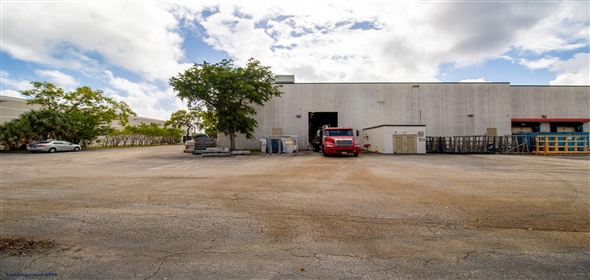 1377 CLINT MOORE RD Boca Raton Florida, 33487 | Warehouse 18,000 Sq Ft