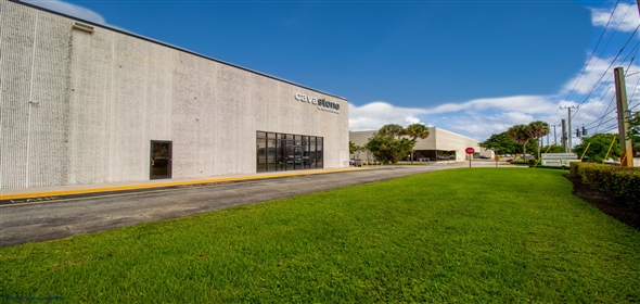 1377 CLINT MOORE RD Boca Raton Florida, 33487 | Warehouse 18,000 Sq Ft