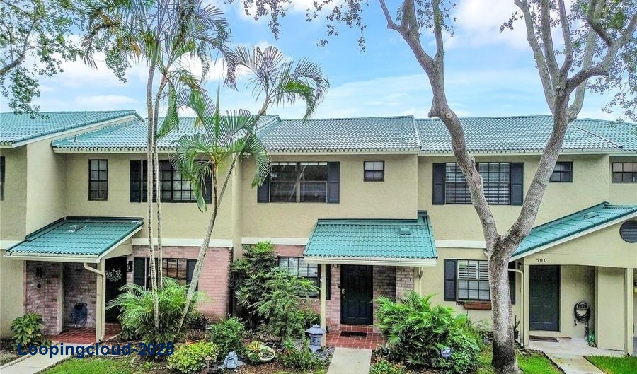 Townhouse in 502 Westree Ln, Plantation