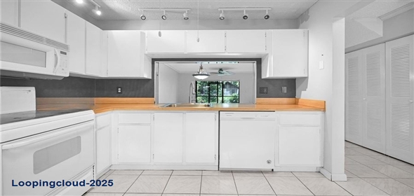 502 Westree Ln Davie Florida, 33324 | Townhouse in 502 Westree Ln, Plantation