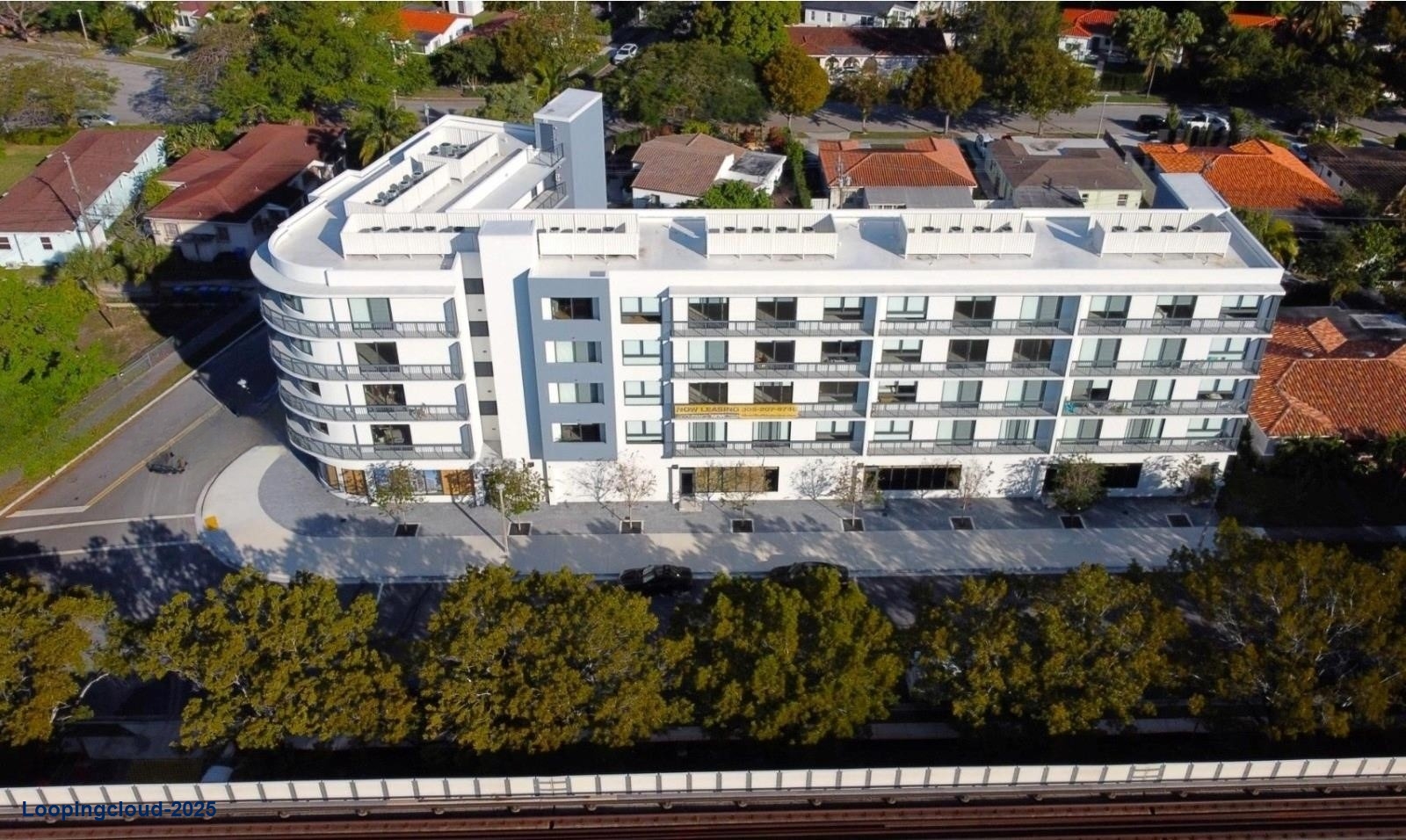 2285 SW 27th St # 402