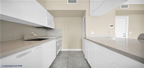 1559 Michigan Ave # 303 Miami Beach Florida, 33139 | 1559 Michigan Ave # 303
