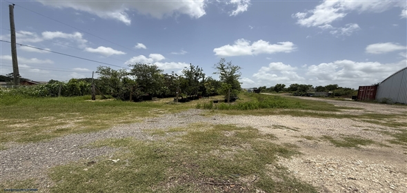 29948 Hwy 6 Alvin Texas, 77511 | Lad for sale