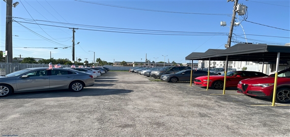 4385 NW 7TH ST Miami Florida, 33126 | MIAMI CAR DEALER LOT FOR RENT. CORNER LOT AUTOMOTIVE PROPERTY FOR LEASE. CAR DEALERSHIP AVAILABLE..