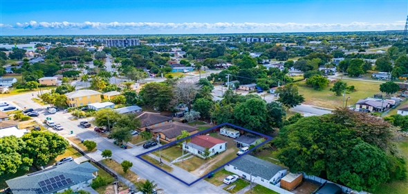 10280 SW 175th St Miami Florida, 33157 | Income Producing Triplex