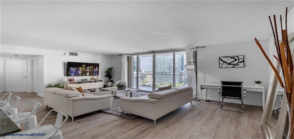 1200 Brickell Bay Dr Miami Florida, 33131 | The Club at Brickell Bay - Unit 1723
