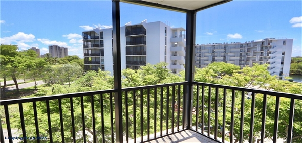 3475 N COUNTRY CLUB DRIVE #501 Aventura Florida, 33180 | Heart of Aventura: Updated 2-Bed Condo with Resort Amenities