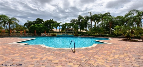 Boynton Beach Boynton Beach Florida, 33437 | Lakeridge Greens Gem: Courtyard Home with Flexible 3rd Bedroom