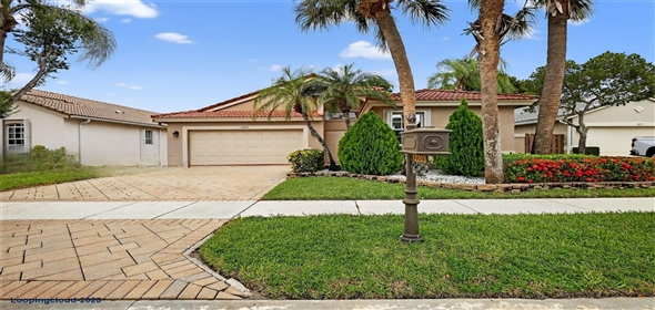 Boynton Beach Boynton Beach Florida, 33437 | Lakeridge Greens Gem: Courtyard Home with Flexible 3rd Bedroom