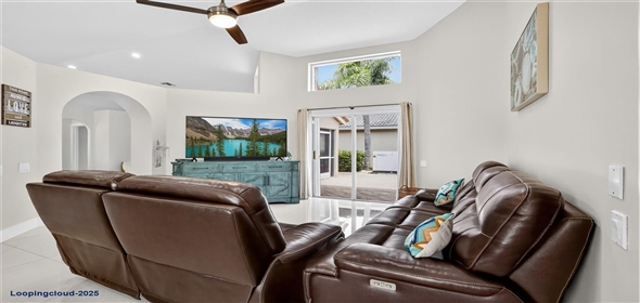 Boynton Beach Boynton Beach Florida, 33437 | Lakeridge Greens Gem: Courtyard Home with Flexible 3rd Bedroom
