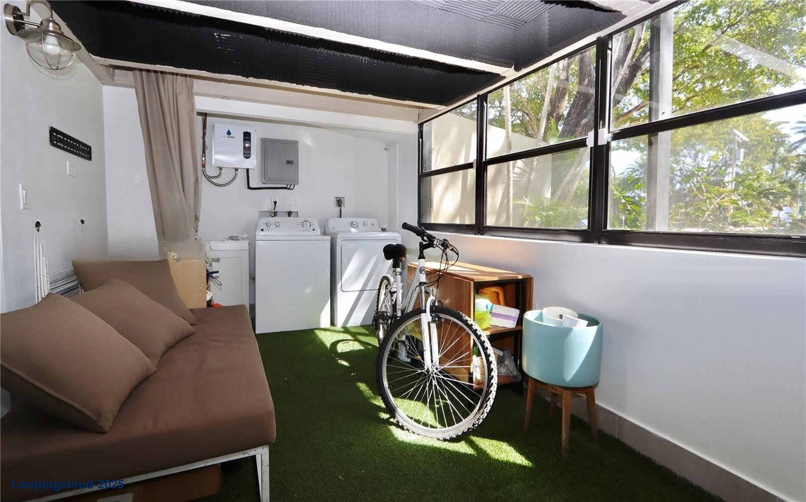 Well-Maintained 1-Bedroom Condo with Low Maintenance Fees