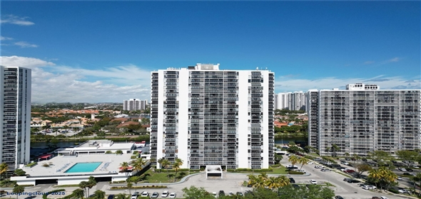 3675 N Country Club Dr #1907 Aventura Florida, 33180 | Beautiful 1-Bed/1.5-Bath Aventura Condo with Intracoastal Views