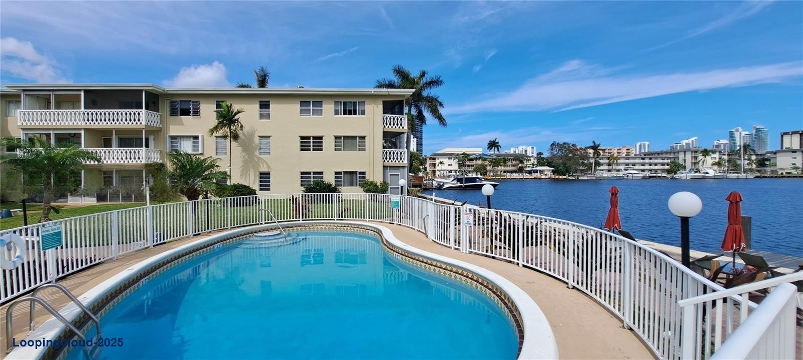 Beautiful 1-Bed Condo with Intracoastal Views & Balcony”