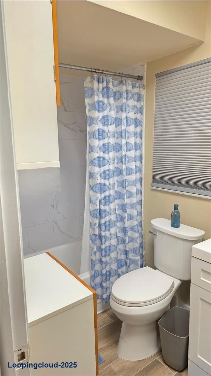 Modern 3rd-Floor Unit with New Kitchen & Enclosed Patio