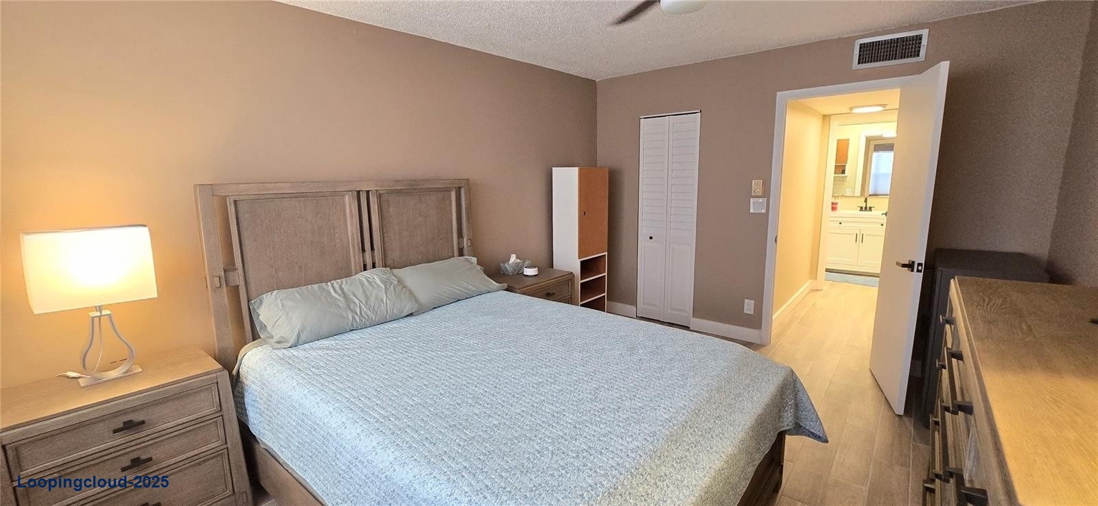 Modern 3rd-Floor Unit with New Kitchen & Enclosed Patio