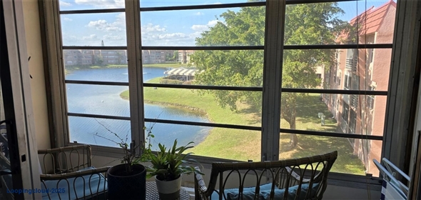 9480 Sunrise Lakes Blvd #306 Sunrise Florida, 33322 | Modern 3rd-Floor Unit with New Kitchen & Enclosed Patio