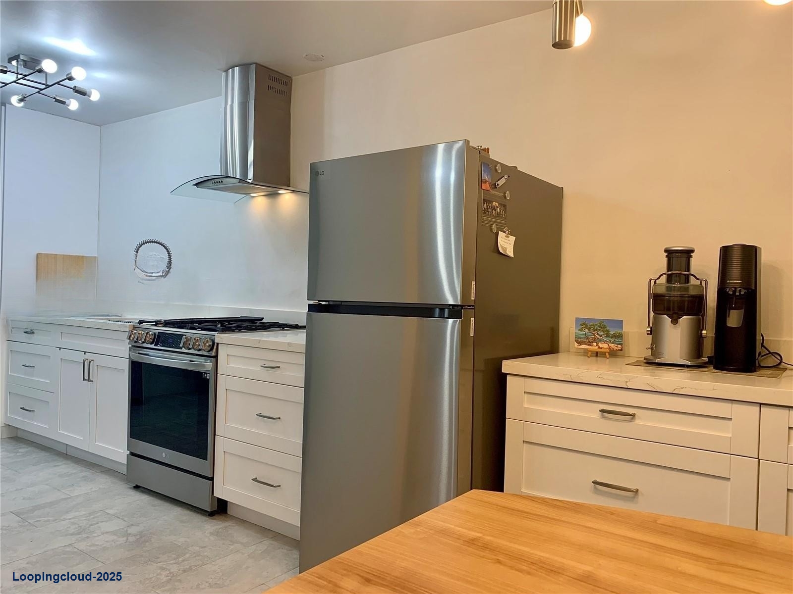 1 Bed Condo 692Feet2 at Miami Gardens