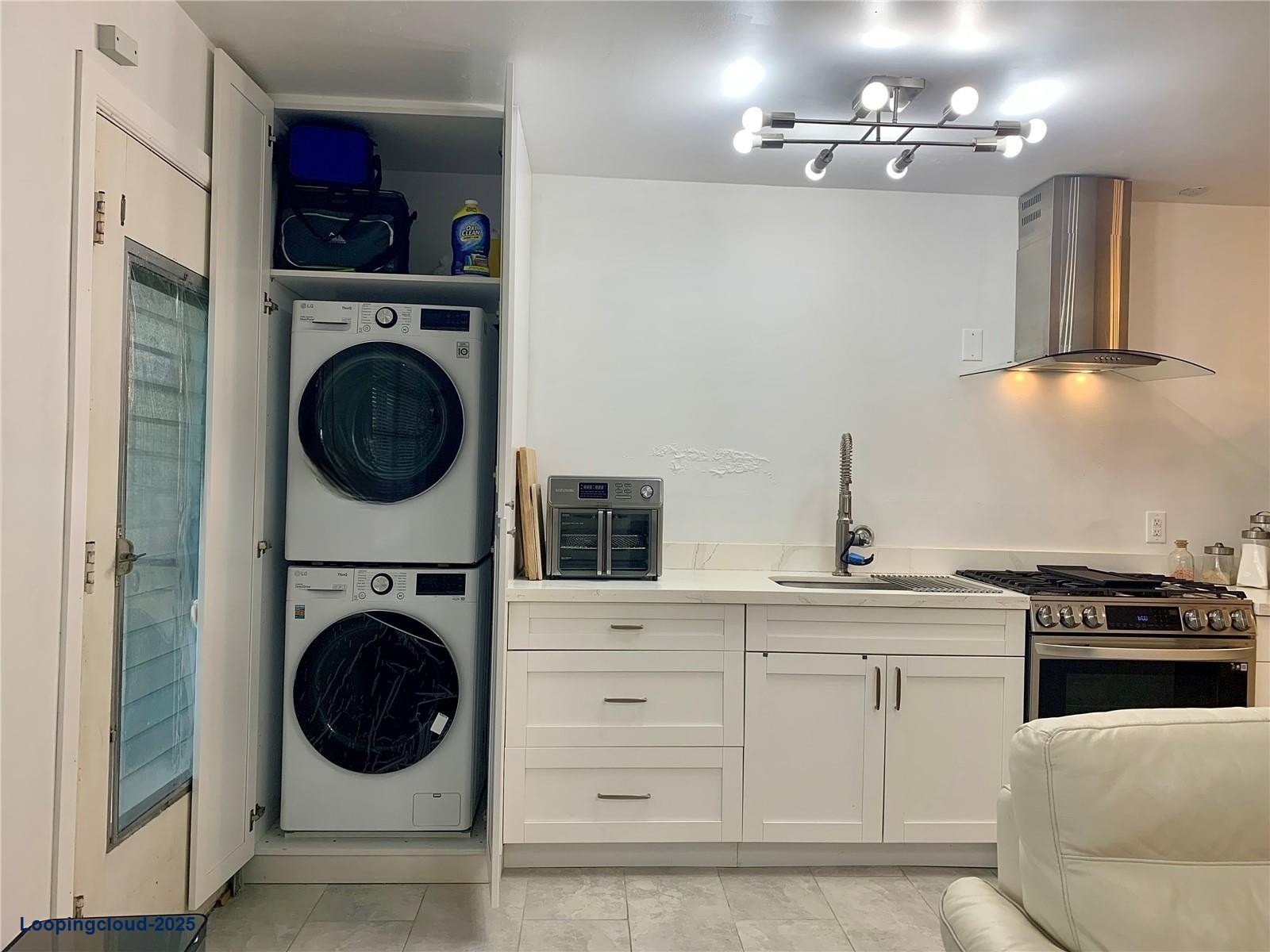 1 Bed Condo 692Feet2 at Miami Gardens