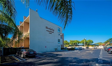 10900 SW 104th St #419 Kendall Florida, 33176 | Beautiful apartment