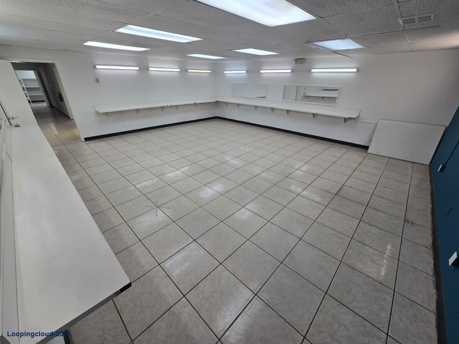 Beautiful Free Standing Space