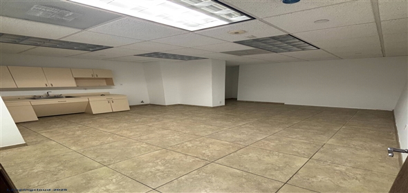 999 Ponce de Leon Coconut Grove Florida, 33134 | Prime Retail Space in The Heart of Coral Gables