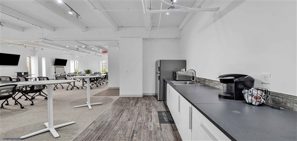 2850 Douglas Rd Coconut Grove Florida, 33134 | Office Space Available in Coral Gables, FL