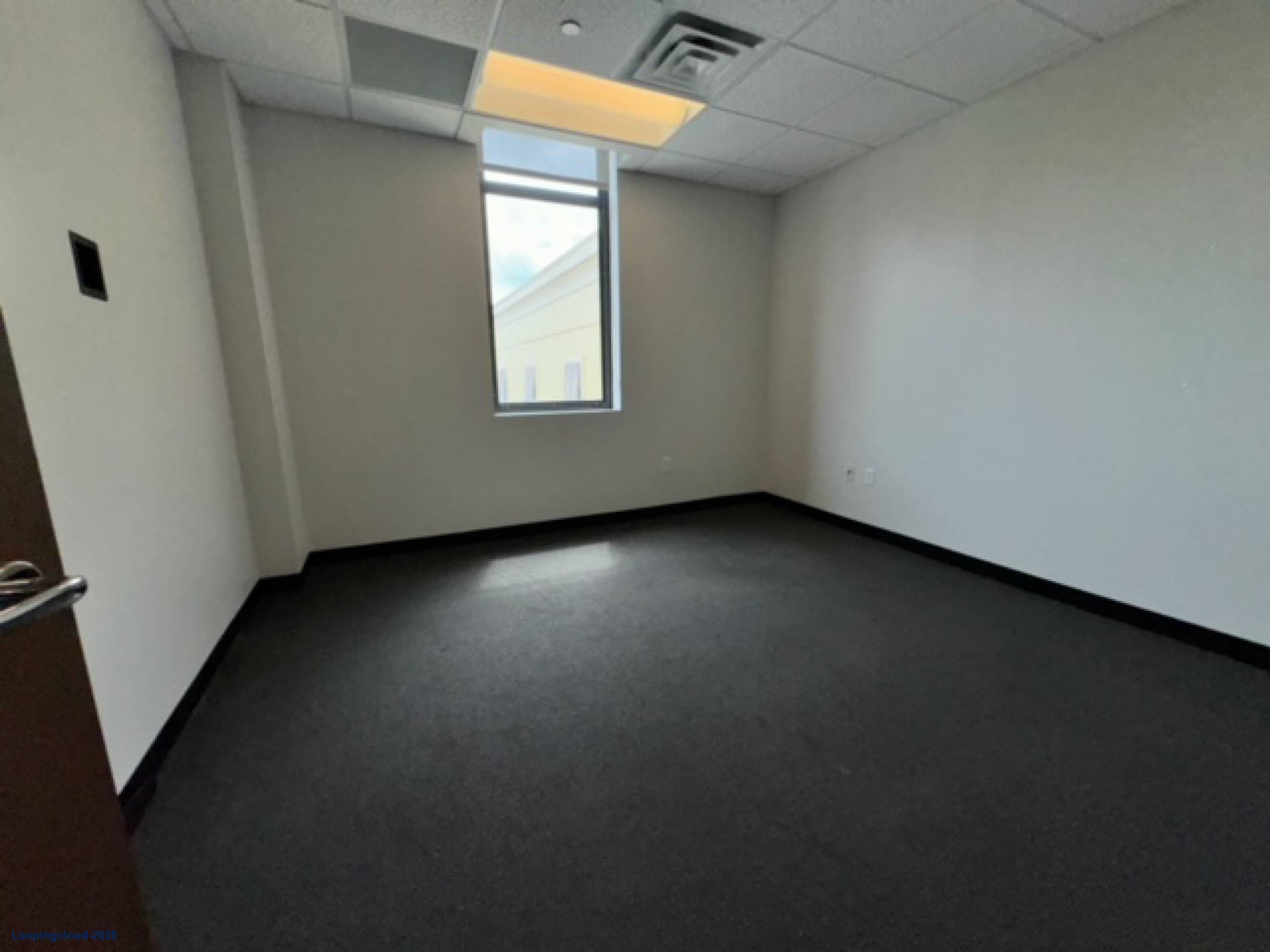 Prime Office Leasing Opportunity in Miramar Town Center