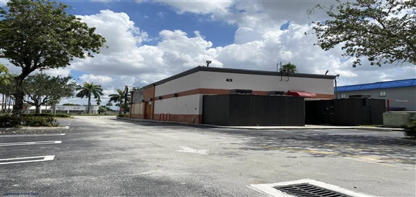8540 NW 58th St Doral Florida, 33166 | Stand Alone Retail Opportunity